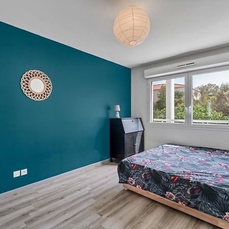 Room In Appartment With Seaview Marsilia Exterior foto